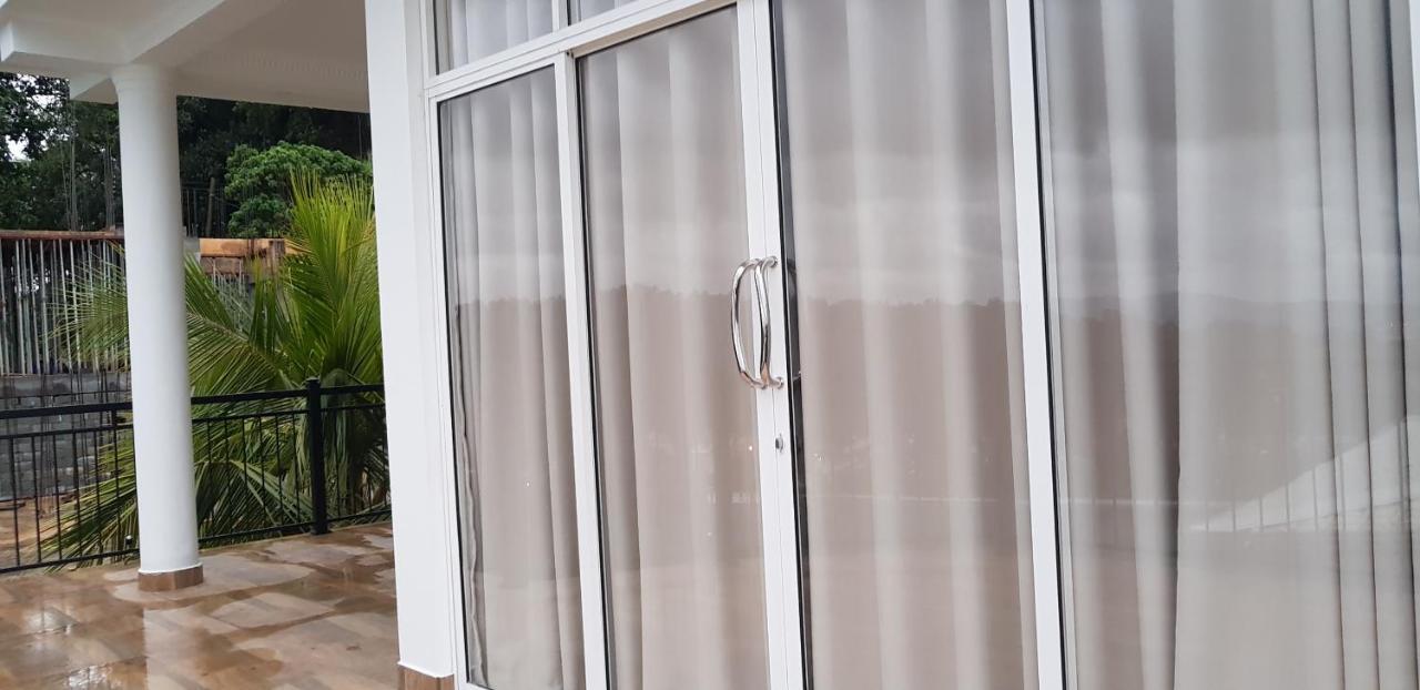Fairview Guest house 2*